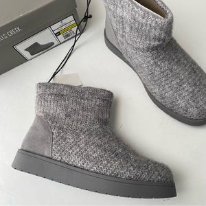 FALLS CREEK $40 New Womens 7 Gray Knit Platform Pull On Casual Boots